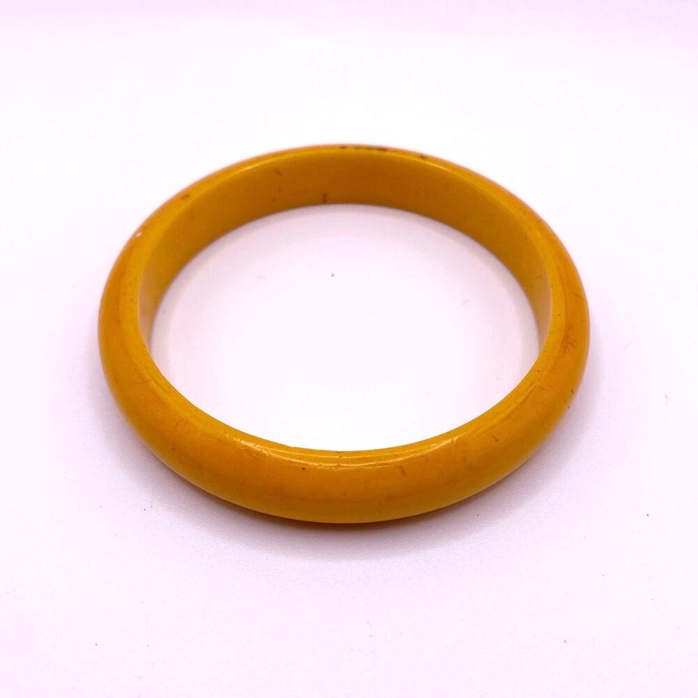 Vintage Bakelite Butterscotch Tone Bangle Bracelet Size 7